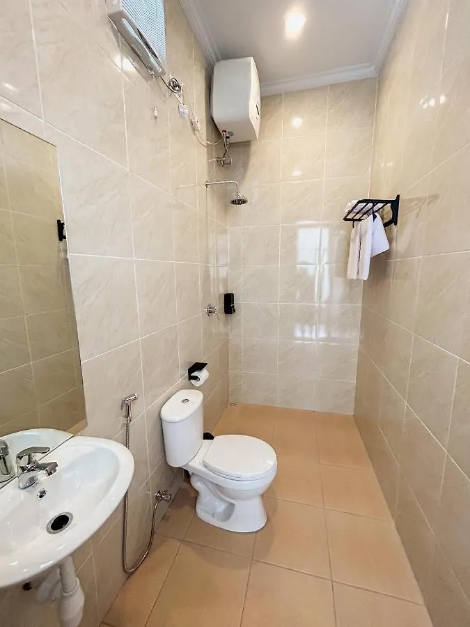 סמיניאק James Guest House אינדונזיה