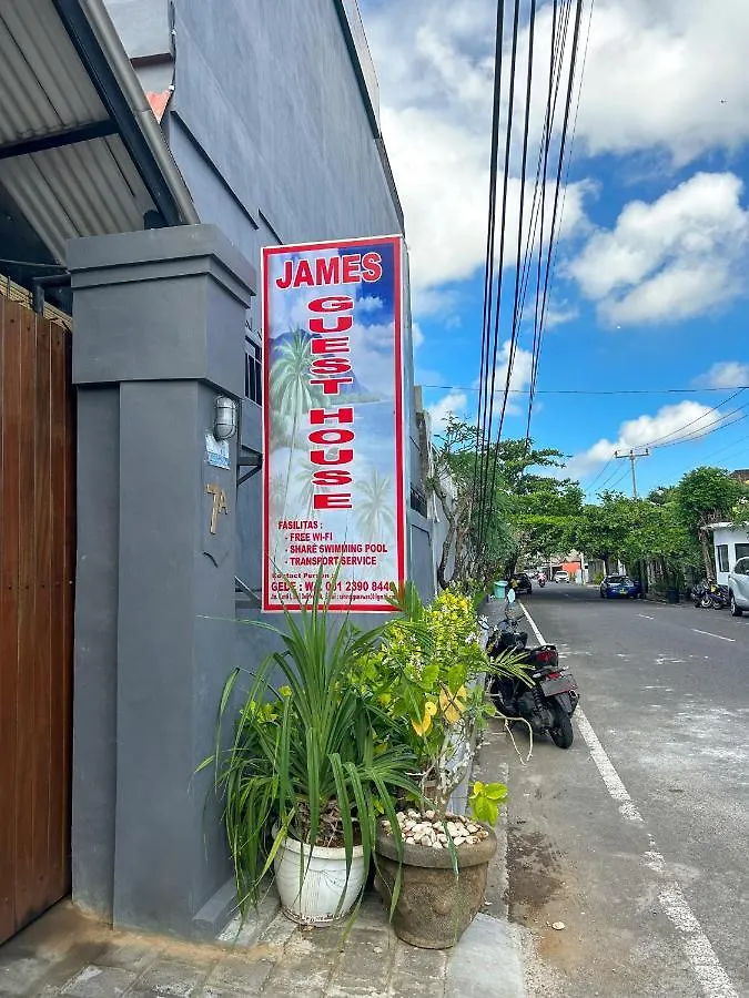 James Guest House سمينياك
